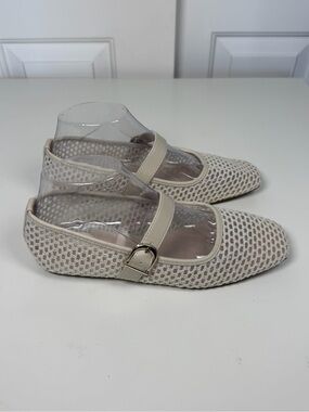 Madden‎ Girl Women's Beige Woven Buckle Mary Jane Flats Size 8